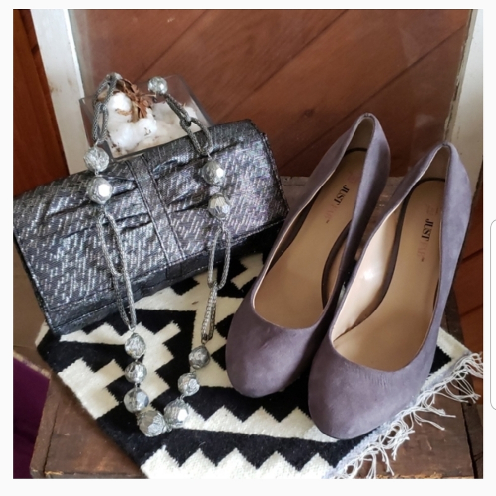 Chain Link Silver Necklace with Faceted Stations - Picture 4 of 8